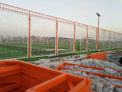 體育場圍網